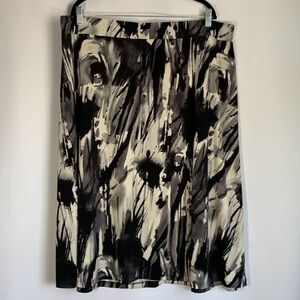 Laura Plus Petites Black, Grey & White Midi Skirt NWT